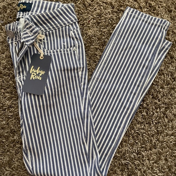 Striped Skinny Jeans - Picture 2 of 3